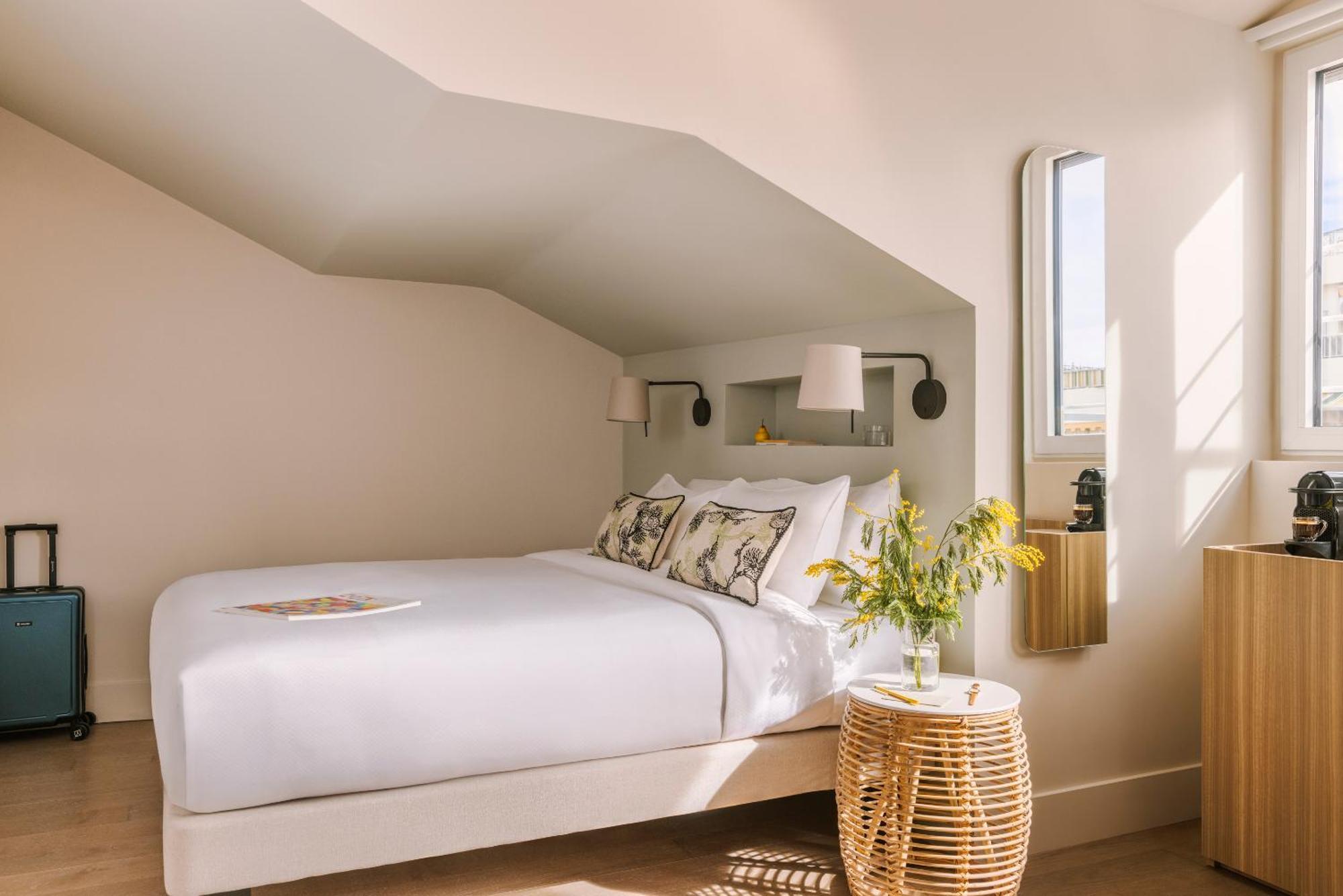 Hotel Yelo Mozart Powered By Sonder Niza Exterior foto
